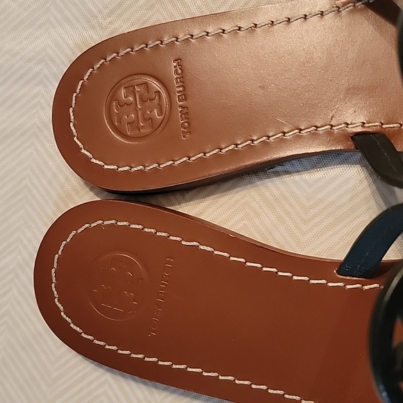 TORY BURCH BLACK GABRIEL THONG SANDALS - Picture 3 of 9